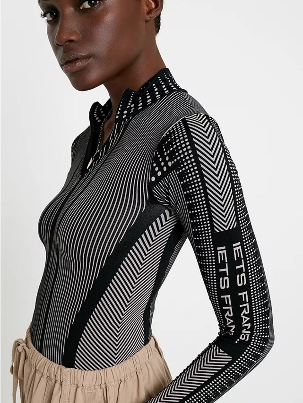 Textured  Zip-Front Long-Sleeve top  in Black & White
